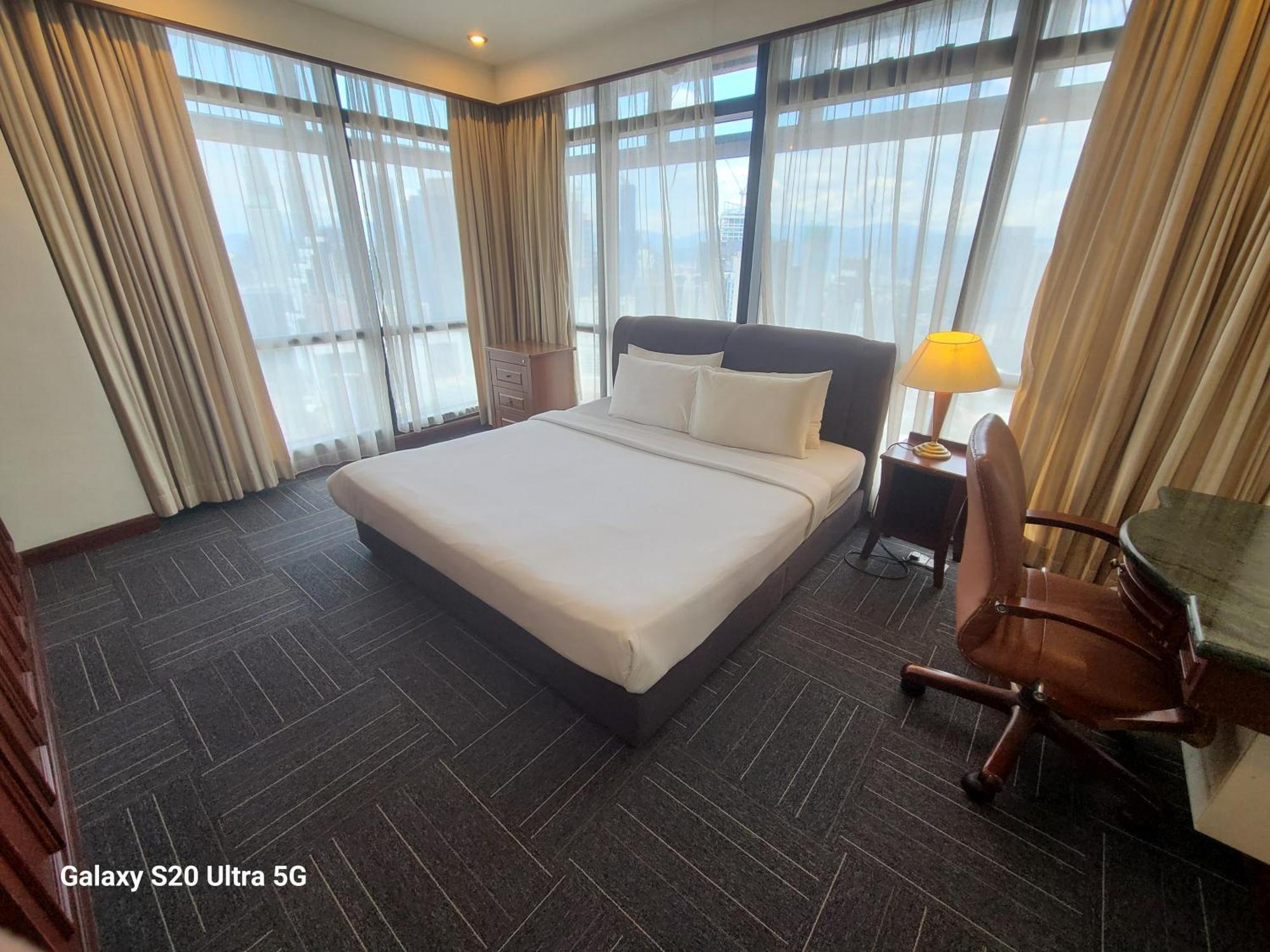 Kl Time Square Hotal Sarvice Suite Куала-Лумпур Екстер'єр фото